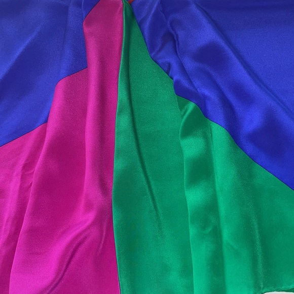 Authentic YSL Large Scarf - Picture 6 of 6